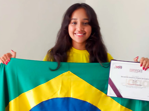 Astronomia e Astrofísica – IOAA: Giovanna Karolinna conquista menção honrosa na Índia